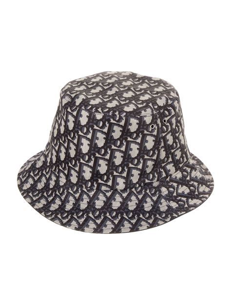 bucket hat christian dior|dior oblique bucket hat.